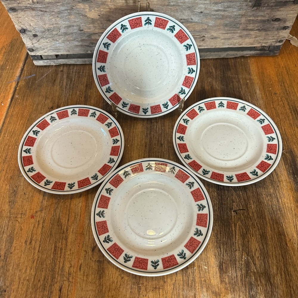 Vintage Set of 4 Folk Craft Holiday Stoneware Christmas Tree Saucers
